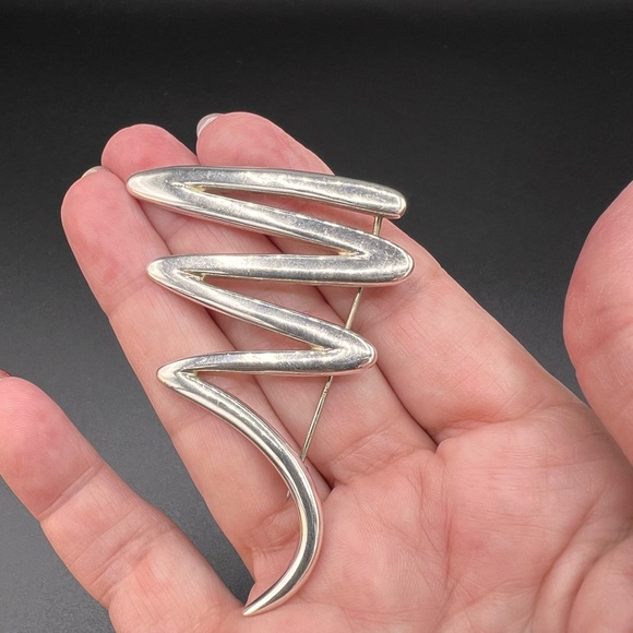 Tiffany & Co. Silver Zigzag Brooch - Picture 4 of 7